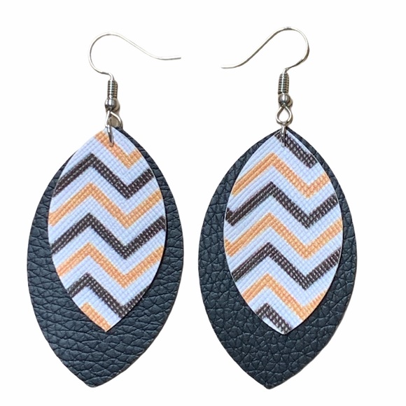 Jewelry - 🌻3 for$12 🖤Faux Leather Dangle Earrings